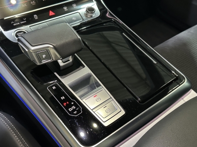Audi Q8 45 TDI*Quattro*S-Line*HUD*Matrix-LED*R.Cam*