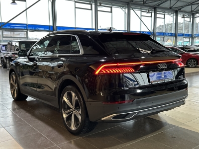 Audi Q8 45 TDI*Quattro*S-Line*HUD*Matrix-LED*R.Cam*