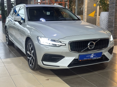 Volvo V60 Inscription*Plug-In*AWD*SHZ*LED*PDC*Navi*