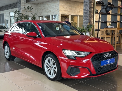 Audi A3 40 TFSIe Plug-In R.Cam Navi SHZ LED ACC AHK 
