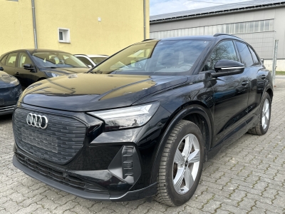 Audi Q4 40 E-Tron*Advanced*SHZ*LED*PDC*Leder*ACC