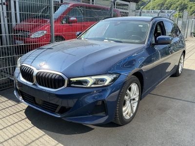 BMW 318 i Leder Memory Pano RCam HUD LED ACC AHK SHZ