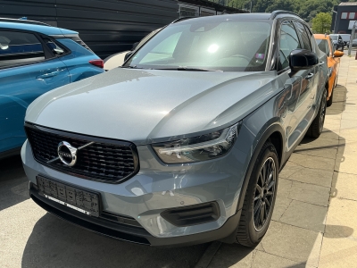 Volvo XC40 R-Design Plug-In R.Cam Navi Pano SHZ LED 
