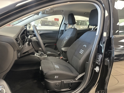 Ford Focus Active Crossover*LED*R-Cam*CarPlay*Navi*