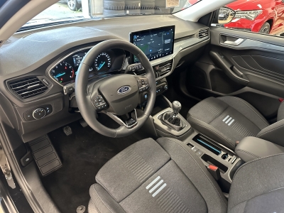 Ford Focus Active Crossover*LED*R-Cam*CarPlay*Navi*