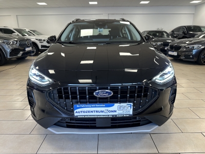 Ford Focus Active Crossover*LED*R-Cam*CarPlay*Navi*