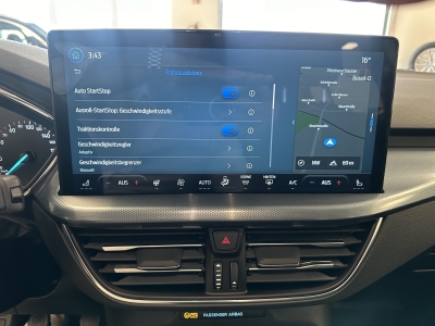 Ford Focus Active Crossover*LED*R-Cam*CarPlay*Navi*