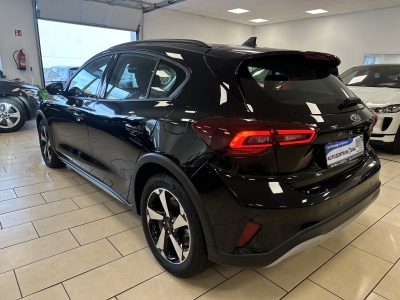 Ford Focus Active Crossover*LED*R-Cam*CarPlay*Navi*