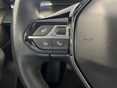 Peugeot 508 Allure*Full-LED*3-D-Navi*Cam*Leder*SHZ*PDC*