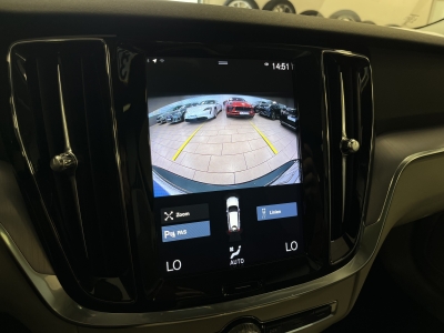 Volvo V60 Momentum*Pano*Cockpit*Navi*LED*RCam*CarPlay*