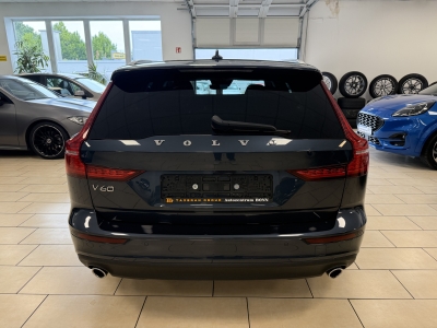 Volvo V60 Momentum*Pano*Cockpit*Navi*LED*RCam*CarPlay*