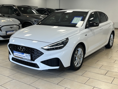 Hyundai i30 Fastback*N-Line*ACC*LED*Cam*SHZ*TeilLeder*1H