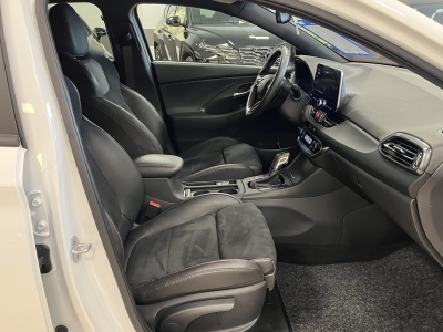 Hyundai i30 Fastback*N-Line*ACC*LED*Cam*SHZ*TeilLeder*1H