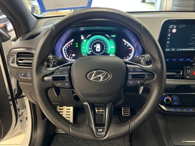 Hyundai i30 Fastback*N-Line*ACC*LED*Cam*SHZ*TeilLeder*1H