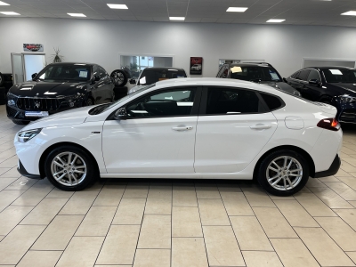 Hyundai i30 Fastback*N-Line*ACC*LED*Cam*SHZ*TeilLeder*1H