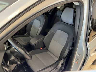 Renault Kangoo *NAVI*Cam*AHK*SHZ*PDC*BT-Audio*LED*