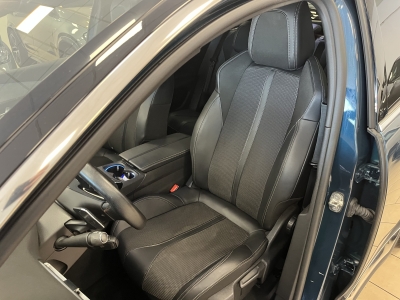Peugeot 3008 Hybrid*GT*LED*Navi*R.Cam*ACC*Cockpit*Ambiente