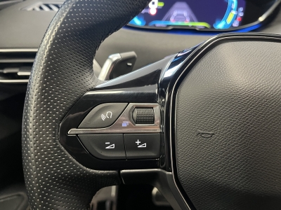 Peugeot 3008 Hybrid*GT*LED*Navi*R.Cam*ACC*Cockpit*Ambiente