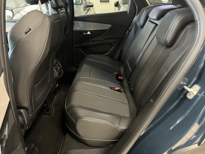 Peugeot 3008 Hybrid*GT*LED*Navi*R.Cam*ACC*Cockpit*Ambiente