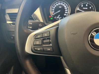 BMW X1 xDrive 20 d Advantage HiFi-Sound LED Navi ACC