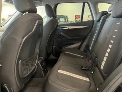 BMW X1 xDrive 20 d Advantage HiFi-Sound LED Navi ACC