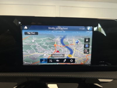 Mercedes-Benz CLA 220 Shooting Brake 4M*Leder*AHK*LED*Distr.+