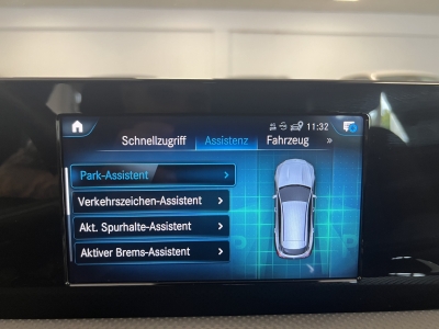 Mercedes-Benz CLA 220 Shooting Brake 4M*Leder*AHK*LED*Distr.+