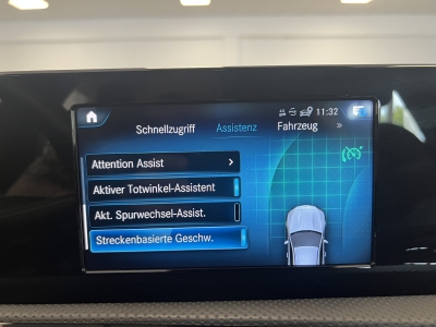 Mercedes-Benz CLA 220 Shooting Brake 4M*Leder*AHK*LED*Distr.+