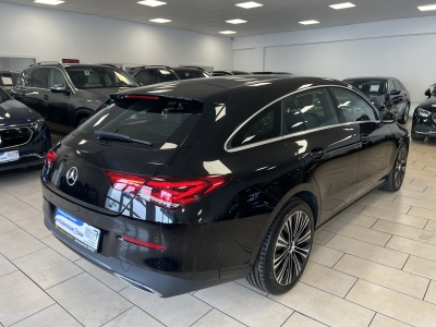 Mercedes-Benz CLA 220 Shooting Brake 4M*Leder*AHK*LED*Distr.+