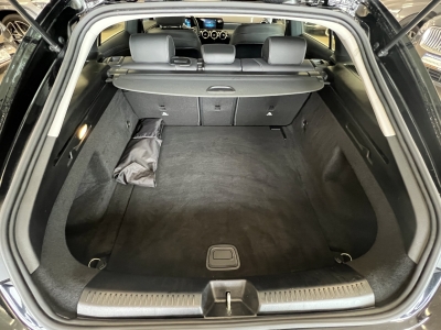 Mercedes-Benz CLA 220 Shooting Brake 4M*Leder*AHK*LED*Distr.+