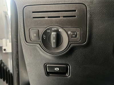 Mercedes-Benz Vito 116 CDI Tourer Navi DAB R-Kam CarPlay 5-Sitze