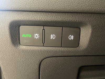 Skoda Octavia Ambition*LED*LaneAssist*4xSHZ*1.Hand*AHK