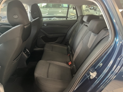 Skoda Octavia Ambition*LED*LaneAssist*4xSHZ*1.Hand*AHK