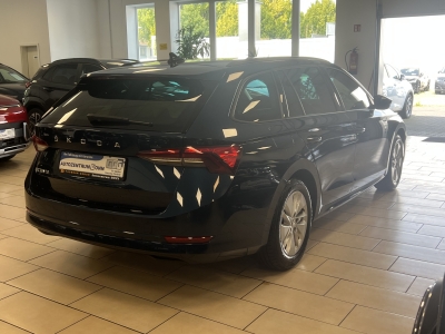 Skoda Octavia Ambition*LED*LaneAssist*4xSHZ*1.Hand*AHK