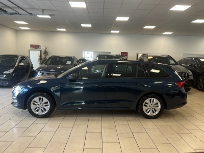 Skoda Octavia Ambition*LED*LaneAssist*4xSHZ*1.Hand*AHK