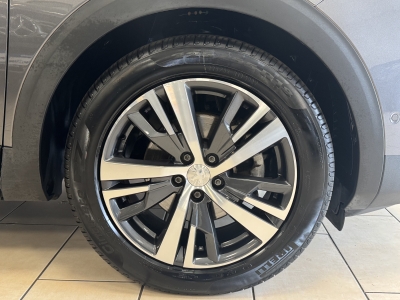 Peugeot 5008 Allure*7-Sitzer*LED*R-Cam*AHK*Navi*TeiLeder