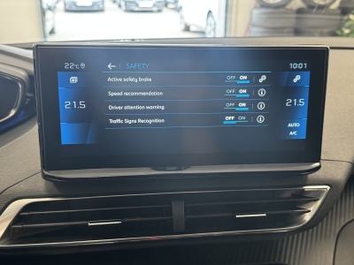 Peugeot 5008 Allure*7-Sitzer*LED*R-Cam*AHK*Navi*TeiLeder