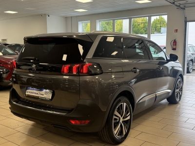 Peugeot 5008 Allure*7-Sitzer*LED*R-Cam*AHK*Navi*TeiLeder