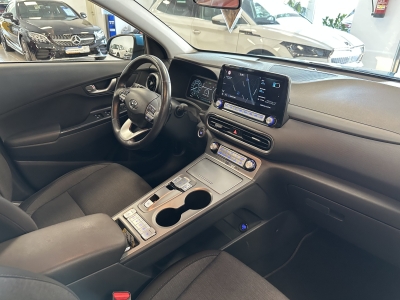 Hyundai KONA Edition 30+*2WD*Navi*CarPlay*Cam*SOH:100%*