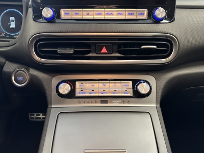 Hyundai KONA Edition 30+*2WD*Navi*CarPlay*Cam*SOH:100%*