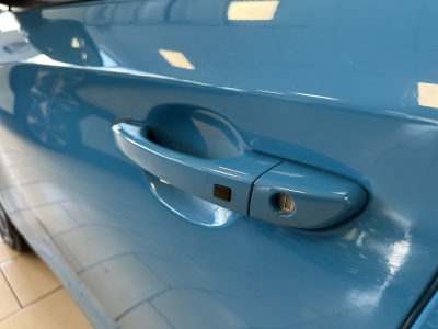 Hyundai KONA Edition 30+*2WD*Navi*CarPlay*Cam*SOH:100%*