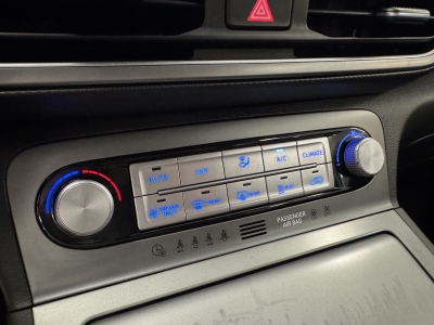 Hyundai KONA Select*2WD*ACC*CarPlay*Cam*WinterP.*SOH100%