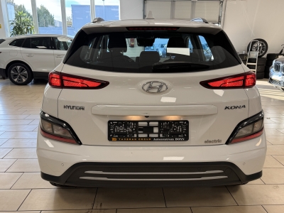 Hyundai KONA Select*2WD*ACC*CarPlay*Cam*WinterP.*SOH100%