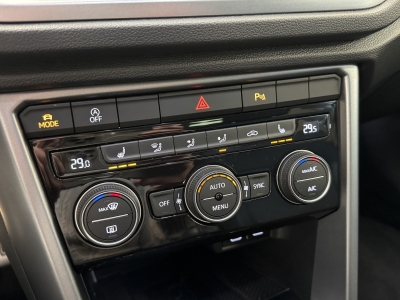 VW T-Roc Active*Panorama*SHZ*CarPlay*PDC*KlimaAuto*