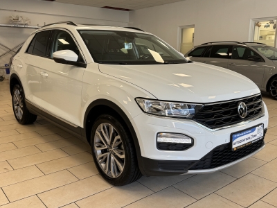 VW T-Roc Active*Panorama*SHZ*CarPlay*PDC*KlimaAuto*