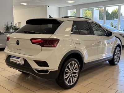 VW T-Roc Active*Panorama*SHZ*CarPlay*PDC*KlimaAuto*