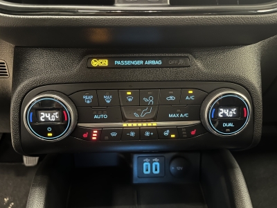 Ford Focus ST-Line*HUD*ACC*Navi*CarPlay*SHZ*LED*ParkAs*