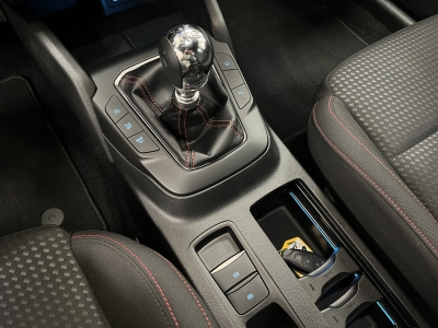 Ford Focus ST-Line*HUD*ACC*Navi*CarPlay*SHZ*LED*ParkAs*