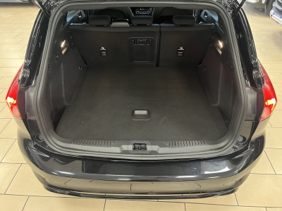 Ford Focus ST-Line*HUD*ACC*Navi*CarPlay*SHZ*LED*ParkAs*