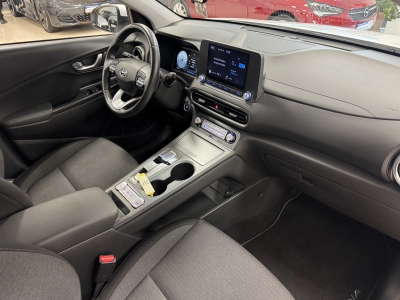 Hyundai KONA Select Elektro 2WD*ACC*R-Cam*CarPlay*SHZ*